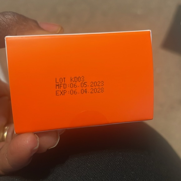 iHealth No-Touch Forehead Thermometer - Picture 8 of 8